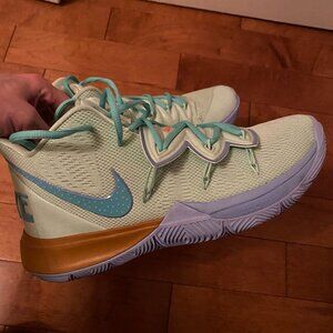 Nike Kyrie 5 sneakers - Spongebob / Squidward